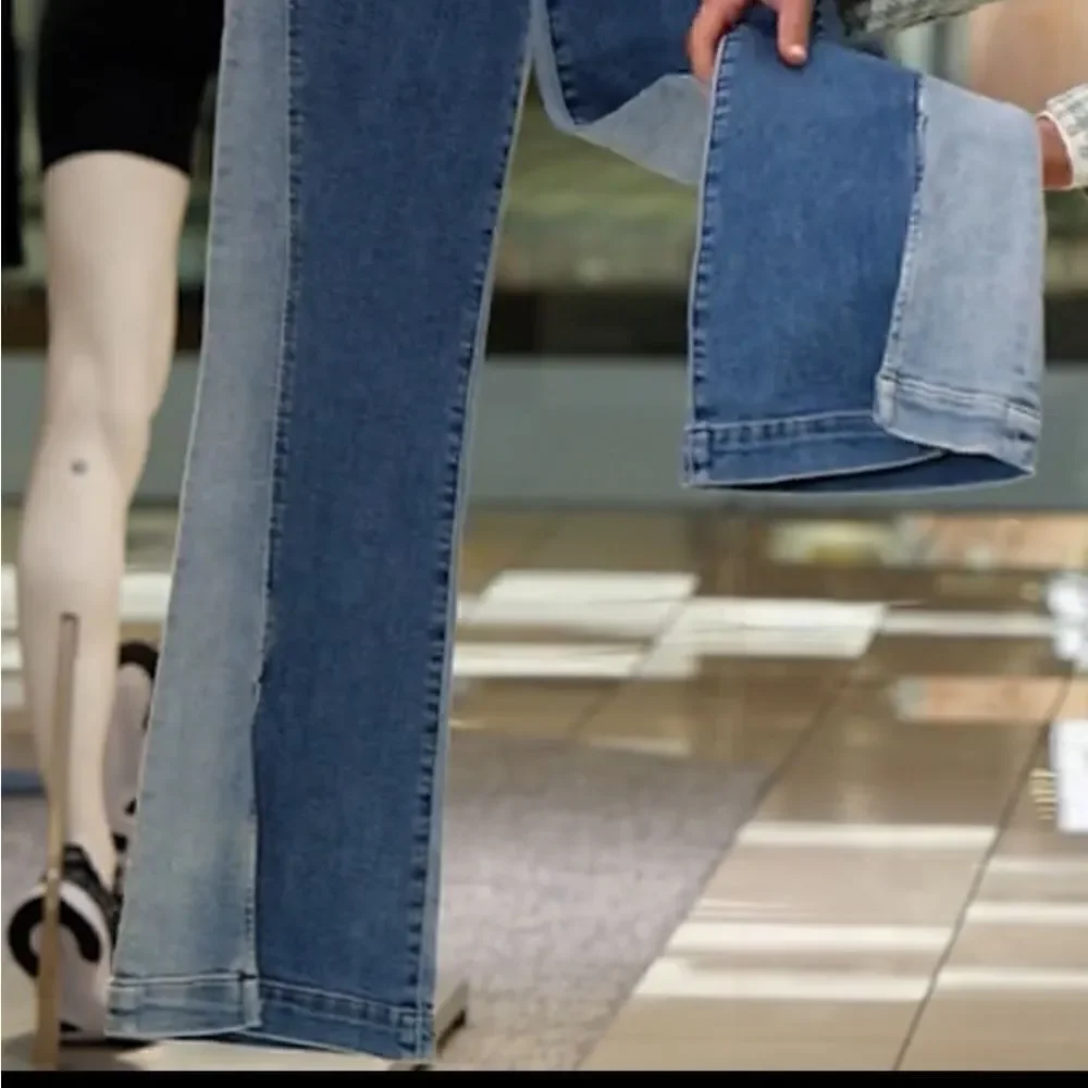 KUT from the KLOTH Ana High Waist Flare Jeans in the Size 12 in Color Block Blue